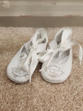 Armani Baby White Baby Ballet Shoes with Satin Ties Size EU 19/ US 4.5